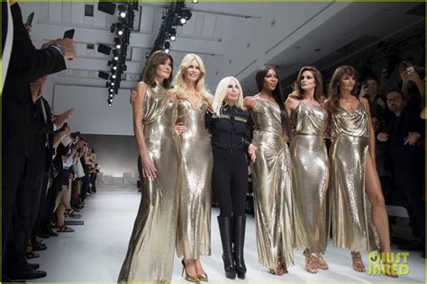 donatella versace naomi campbell cindy crawford|Donatella Versace brother.